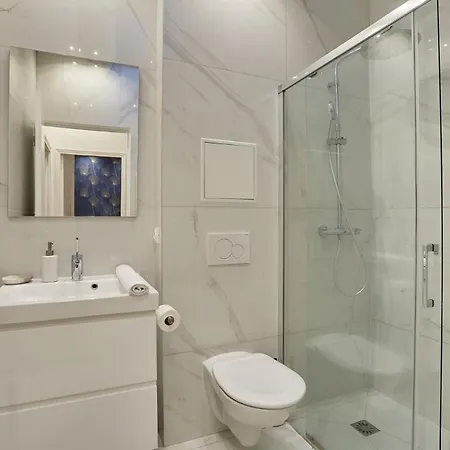 Apartment New 2 Bedrooms Center Of By Prestige *